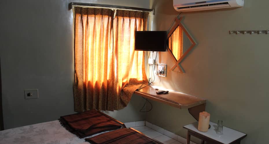 Hotel Bhagyoday & Guest House, Ahmedabad 2